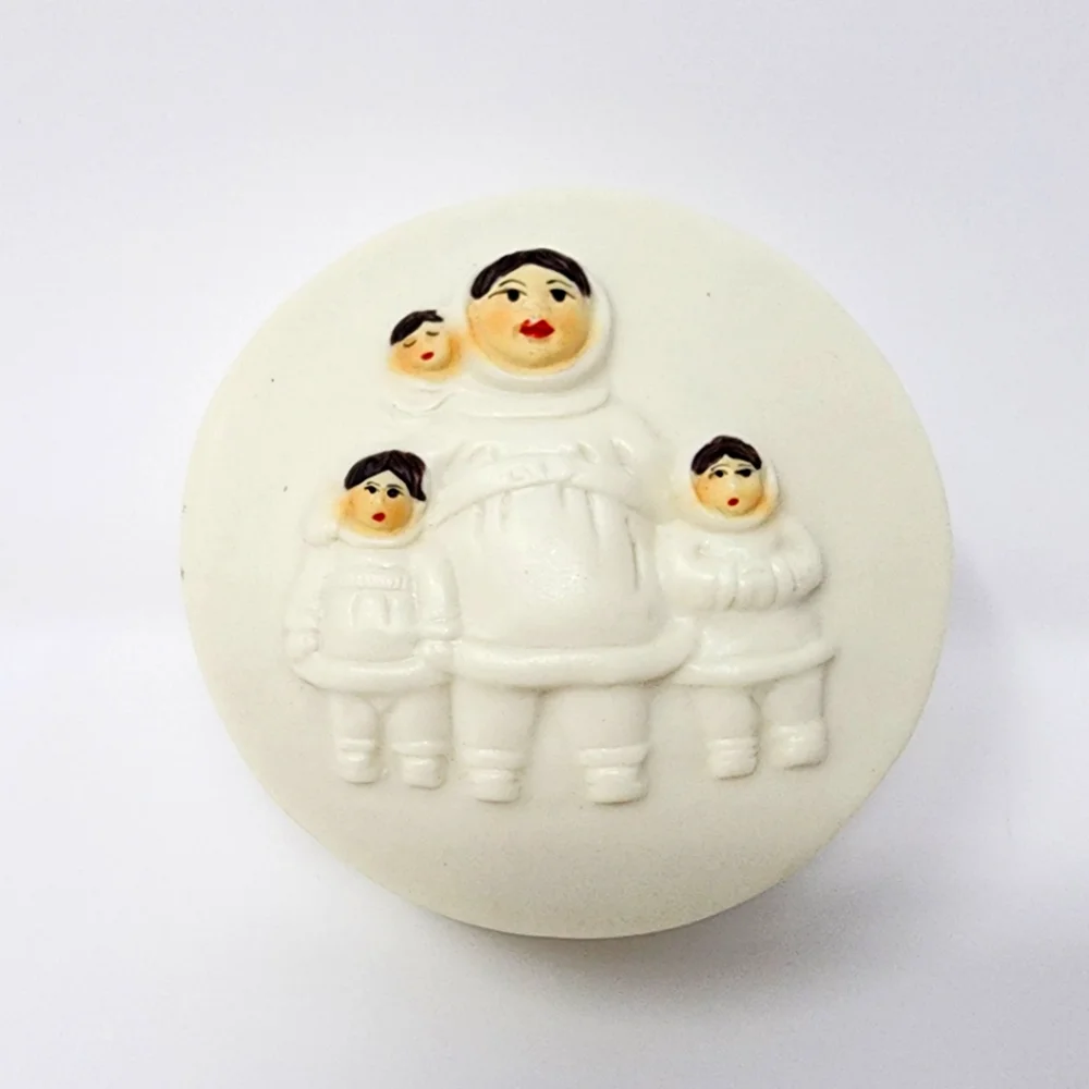 Vintage Alaska Arctic Kids Trinket Box